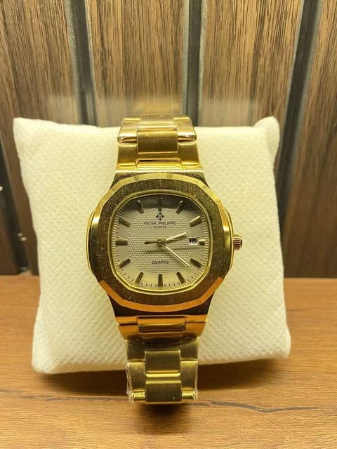 Luxury Gold Dial Watch – Day-Date Display | Full Gold Metal Strap