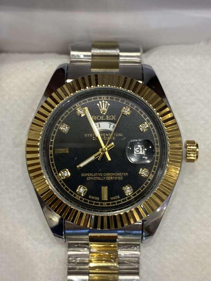 Elegant Rolex Day-Date Oyster – Black Dial with Day-Date Display | Two-Tone Silver & Gold Strap